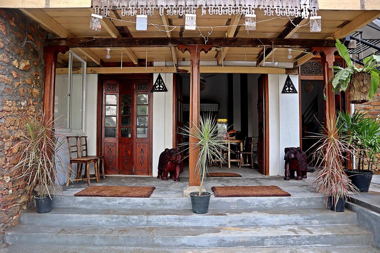 H&C Heaven Beach Hotel Unawatuna Extérieur photo