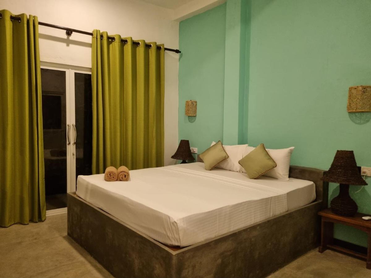 H&C Heaven Beach Hotel Unawatuna Extérieur photo